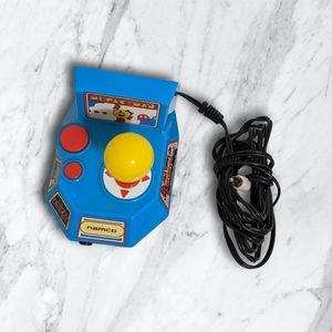 ©2004 TV Plug N' Play Ms. Pacman